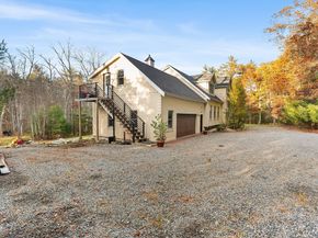 676 Franklin St, Duxbury MA 02332