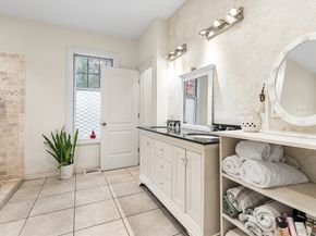 676 Franklin St, Duxbury MA 02332