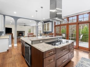 676 Franklin St, Duxbury MA 02332