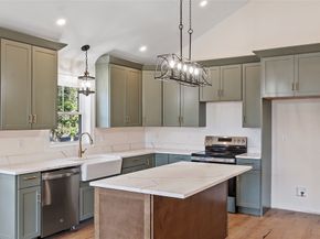 16 2nd St, Winchendon MA 01475