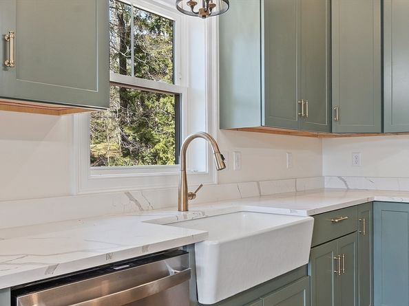 16 2nd St, Winchendon MA 01475