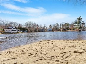 16 2nd St, Winchendon MA 01475