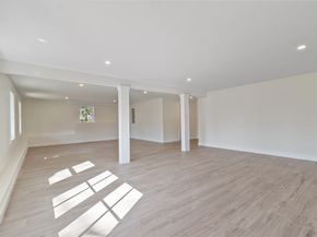 16 2nd St, Winchendon MA 01475