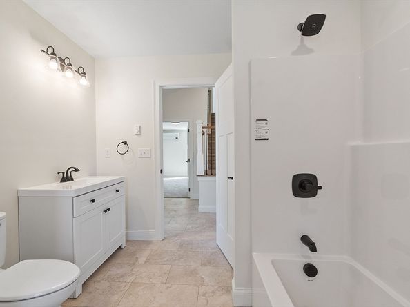 16 2nd St, Winchendon MA 01475