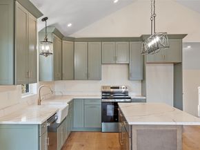 16 2nd St, Winchendon MA 01475