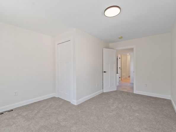 16 2nd St, Winchendon MA 01475