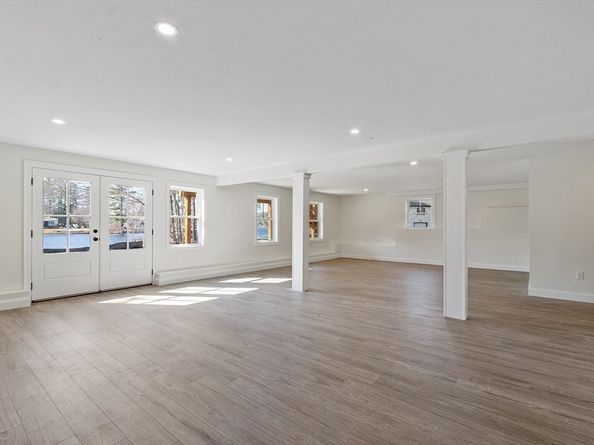 16 2nd St, Winchendon MA 01475