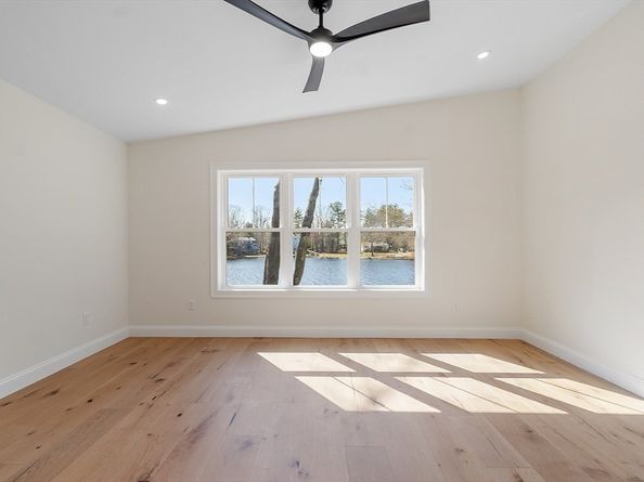 16 2nd St, Winchendon MA 01475