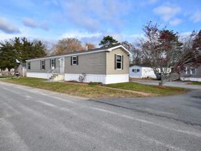 2900 Cranberry Hwy 42, Wareham MA 02538