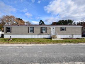 2900 Cranberry Hwy 42, Wareham MA 02538