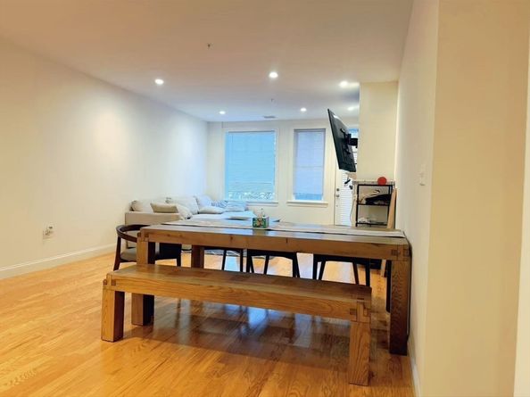 16 Taylor Dr 1010, Reading MA 01867