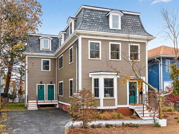 31 Houghton St A, Somerville MA 02143