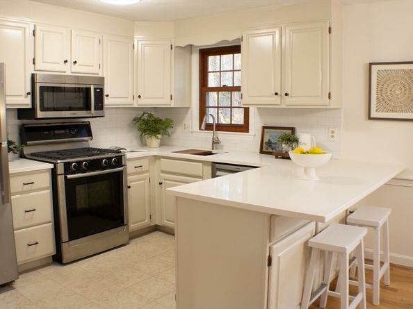 436 Wellman Ave 436, Chelmsford MA 01863