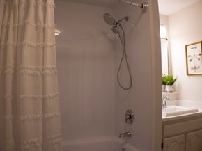 436 Wellman Ave 436, Chelmsford MA 01863