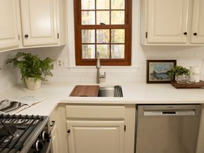 436 Wellman Ave 436, Chelmsford MA 01863