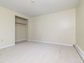 135 Grove St 110, Rockland MA 02370