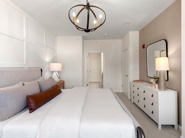 2 Codman Way 411, Westborough MA 01581