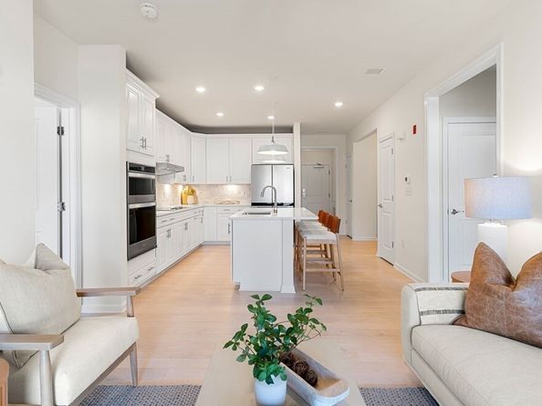 2 Codman Way 411, Westborough MA 01581