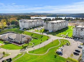 2 Codman Way 411, Westborough MA 01581