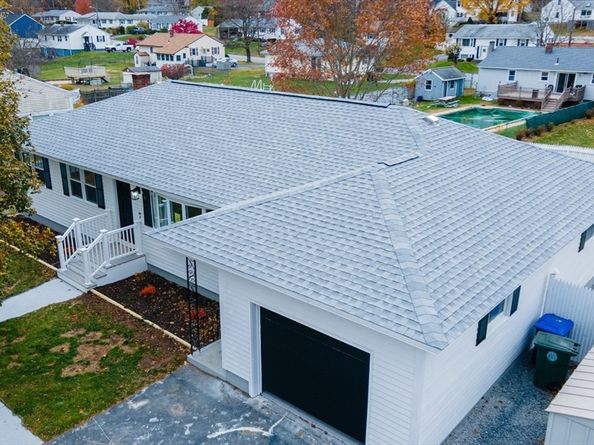 44 Old Brook Rd, Leominster MA 01453