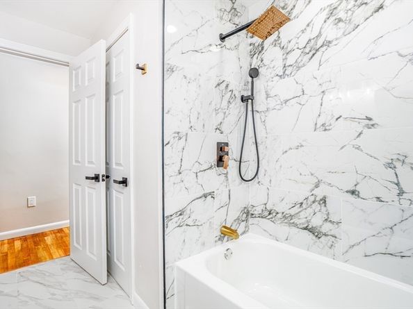 44 Old Brook Rd, Leominster MA 01453