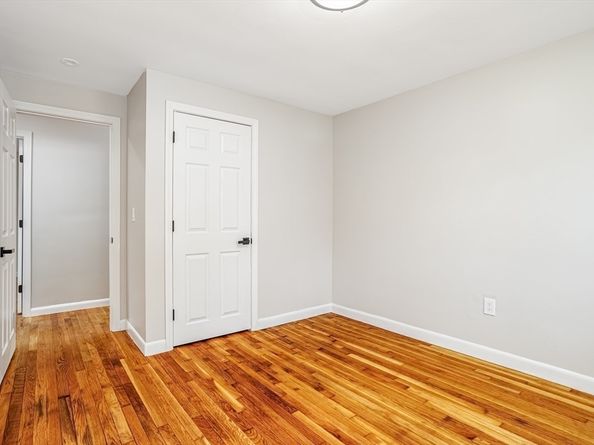 44 Old Brook Rd, Leominster MA 01453