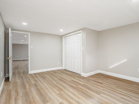 44 Old Brook Rd, Leominster MA 01453