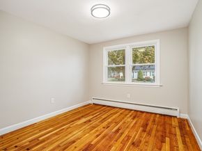 44 Old Brook Rd, Leominster MA 01453