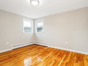 44 Old Brook Rd, Leominster MA 01453