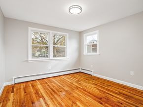 44 Old Brook Rd, Leominster MA 01453