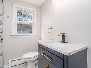 44 Old Brook Rd, Leominster MA 01453