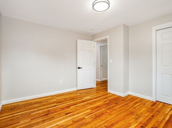 44 Old Brook Rd, Leominster MA 01453