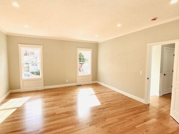 2 Touraine St, Worcester MA 01604