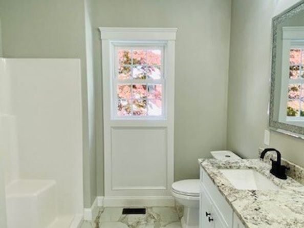 2 Touraine St, Worcester MA 01604