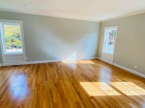 2 Touraine St, Worcester MA 01604