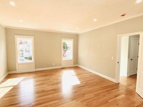 2 Touraine St, Worcester MA 01604