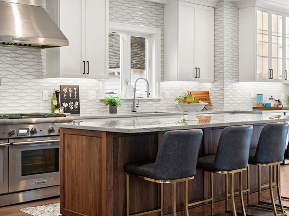 15 King Ave, Medford MA 02155