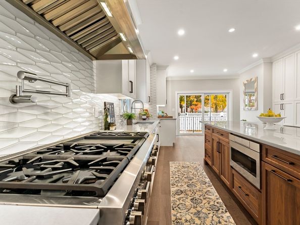 15 King Ave, Medford MA 02155