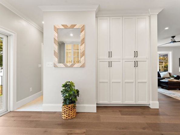 15 King Ave, Medford MA 02155