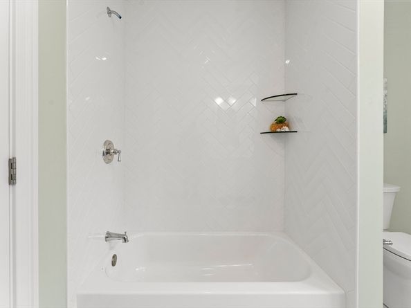 15 King Ave, Medford MA 02155