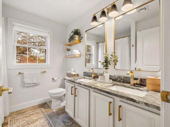 17 Woodworth Ave, Fitchburg MA 01420