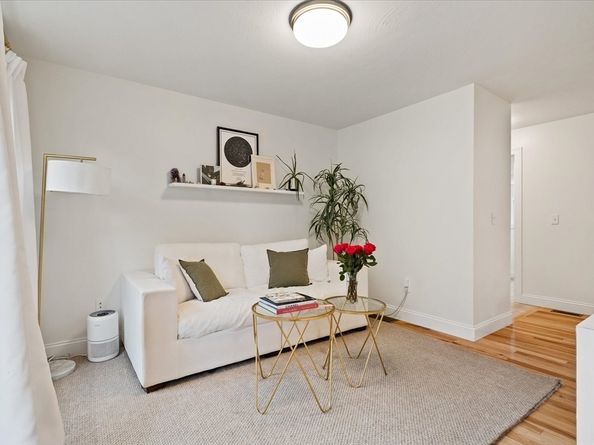 17 Woodworth Ave, Fitchburg MA 01420