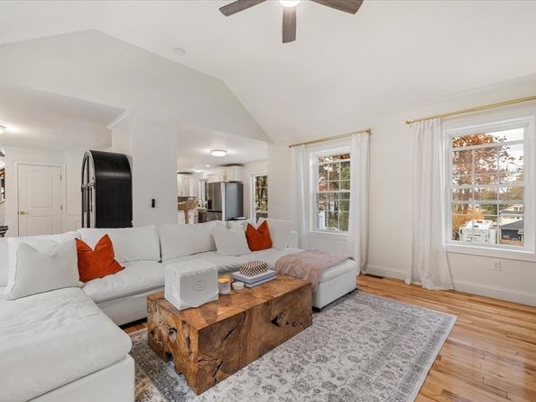 17 Woodworth Ave, Fitchburg MA 01420