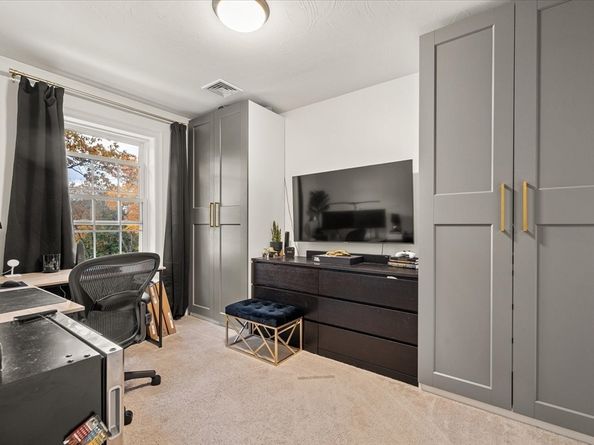 17 Woodworth Ave, Fitchburg MA 01420