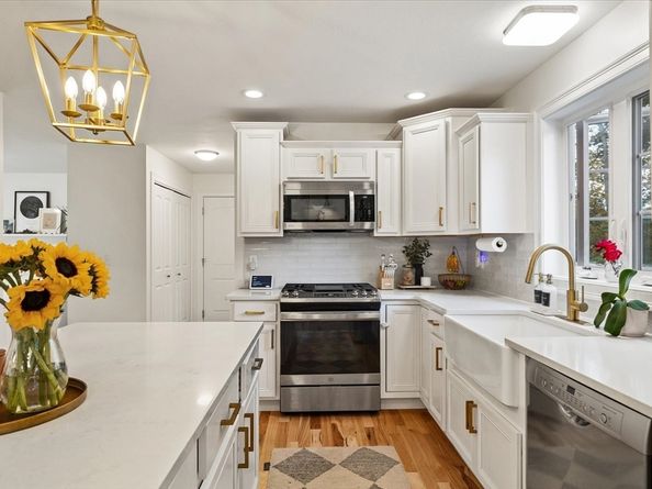 17 Woodworth Ave, Fitchburg MA 01420