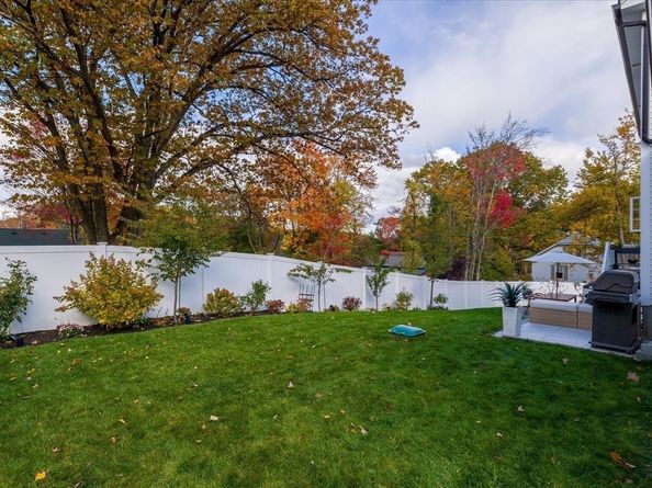 17 Woodworth Ave, Fitchburg MA 01420