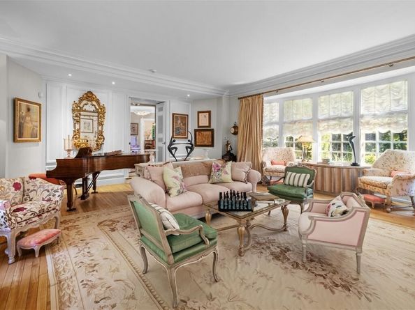 142 Crafts Road, Brookline MA 02467