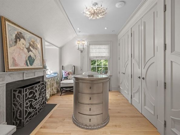 142 Crafts Road, Brookline MA 02467