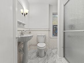 2084 Washington St, Newton MA 02462