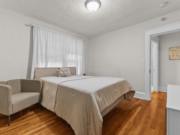 2084 Washington St, Newton MA 02462